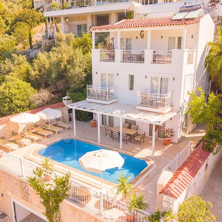 Leda Mare Sea View, Private Pool & Clubs Villa