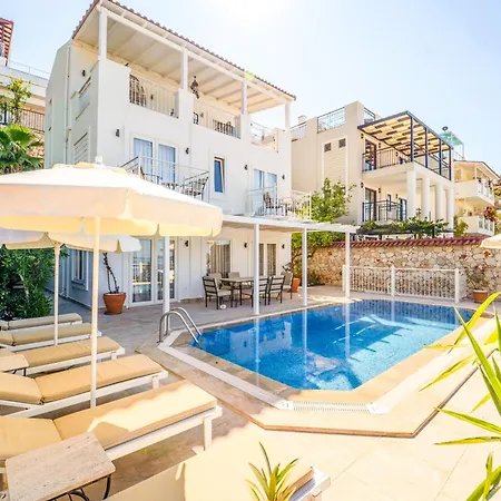 Leda Mare Sea View, Private Pool & Clubs Villa *