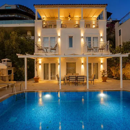Villa Leda Mare Sea View, Private Pool & Clubs *