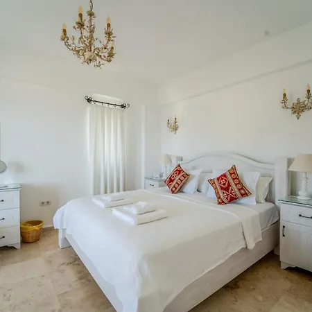 Leda Mare Sea View, Private Pool & Clubs Βίλα