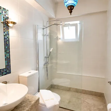 Villa Leda Mare Sea View, Private Pool & Clubs