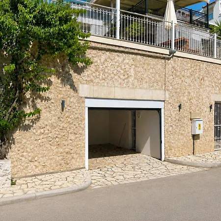 Leda Mare Sea View, Private Pool & Clubs Villa